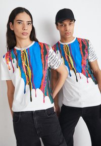 Carlo Colucci UNISEX - T-shirts med print - white/multicolor