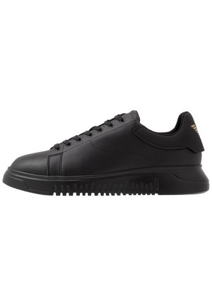 Sneakers - black
