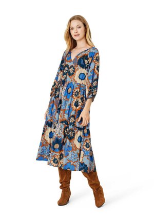 CAROLINA - Freizeitkleid - print blue brown