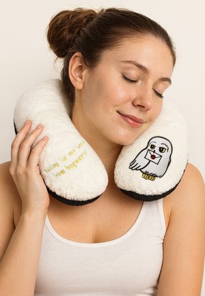 Harry Potter, HARRY POTTER HEDWIG REISE NACKENKISSEN REISEKISSEN NACKENHÖRNCHEN UNISEX - Other accessories - weiß schwarz