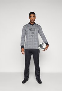 Umbro FOOTBALL - Klubruházat - quiet shade