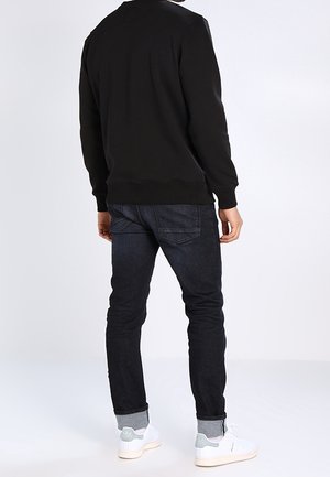 Collegepaita - black