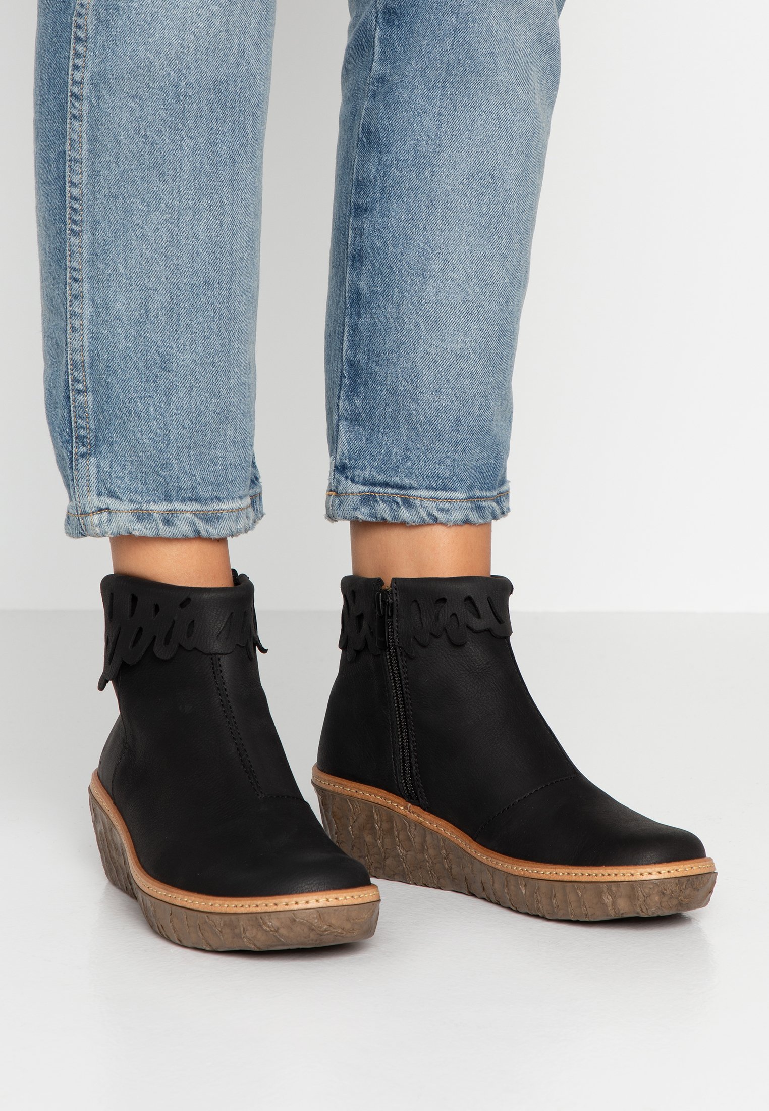 boots naturalista