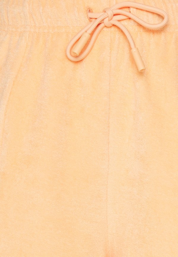 Shorts - apricot2