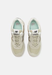 New Balance WL574 - Zapatillas - olivine