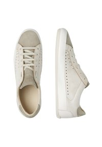 Sneakers beige chiaro realizzati in suede e pelle, con punta arrotondata, dettagli perforati e suole in gomma bianca.