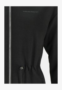 Non selezionato, black