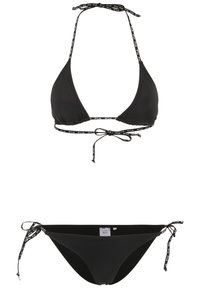 Completo bikini nero con reggiseno triangolare con lacci regolabili al collo e slip abbinato con lacci laterali, entrambi realizzati in un materiale liscio.