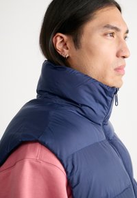adidas Originals COMMERCIAL  - Vest - night indigo