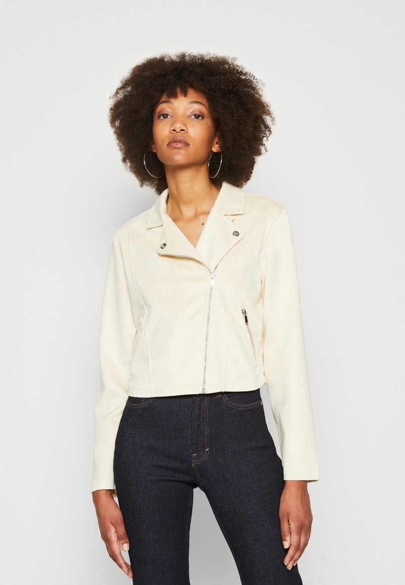 Pieces PCKAMILLE BIKER JACKET Faux leather jacket birch/offwhite
