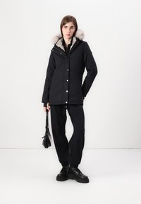 Hollister Co. LINED EMEA - Παρκά - black beauty