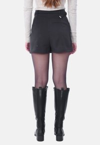 Ciabalù Shorts - nero