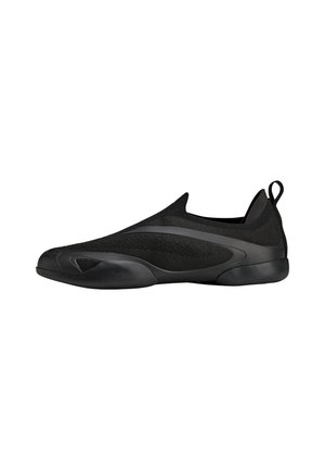 adidas by Stella McCartney TAEKWONDO - Training shoe - core black   core black   cloud white