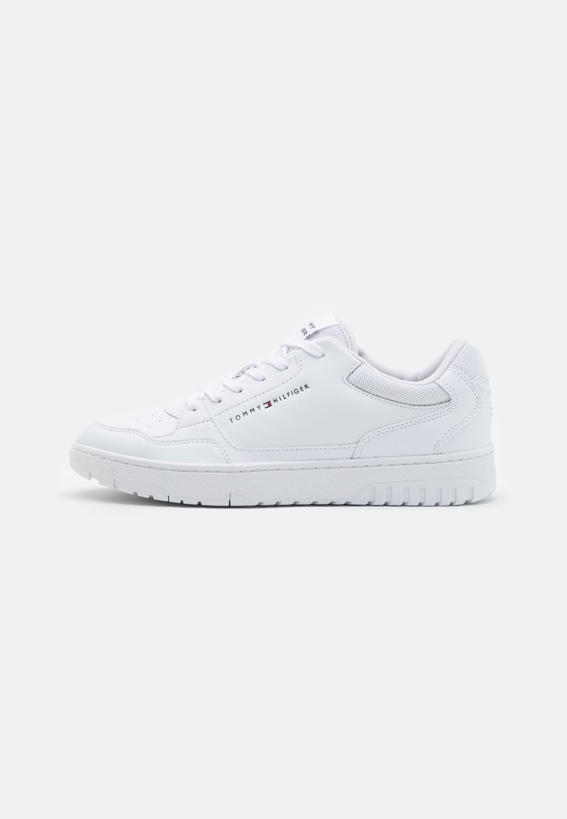 Tommy Hilfiger BASKET CORE Matalavartiset Tennarit White valkoinen Tommy Hilfiger BASKET CORE Matalavartiset Tennarit White valkoinen