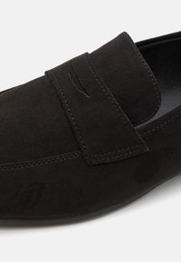 Pier One Mocasines elegantes - black