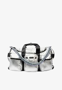 Sélectionné, silver powder