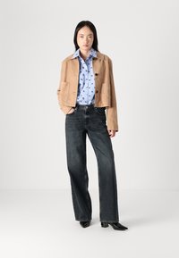 KARL LAGERFELD JACKET - Jachetă piele - nougat