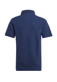 Marineblauw poloshirt met korte mouwen, voorzien van een kraag, een soepele textuur en zijslitsen voor gemakkelijke beweging. Eenvoudig, klassiek ontwerp.