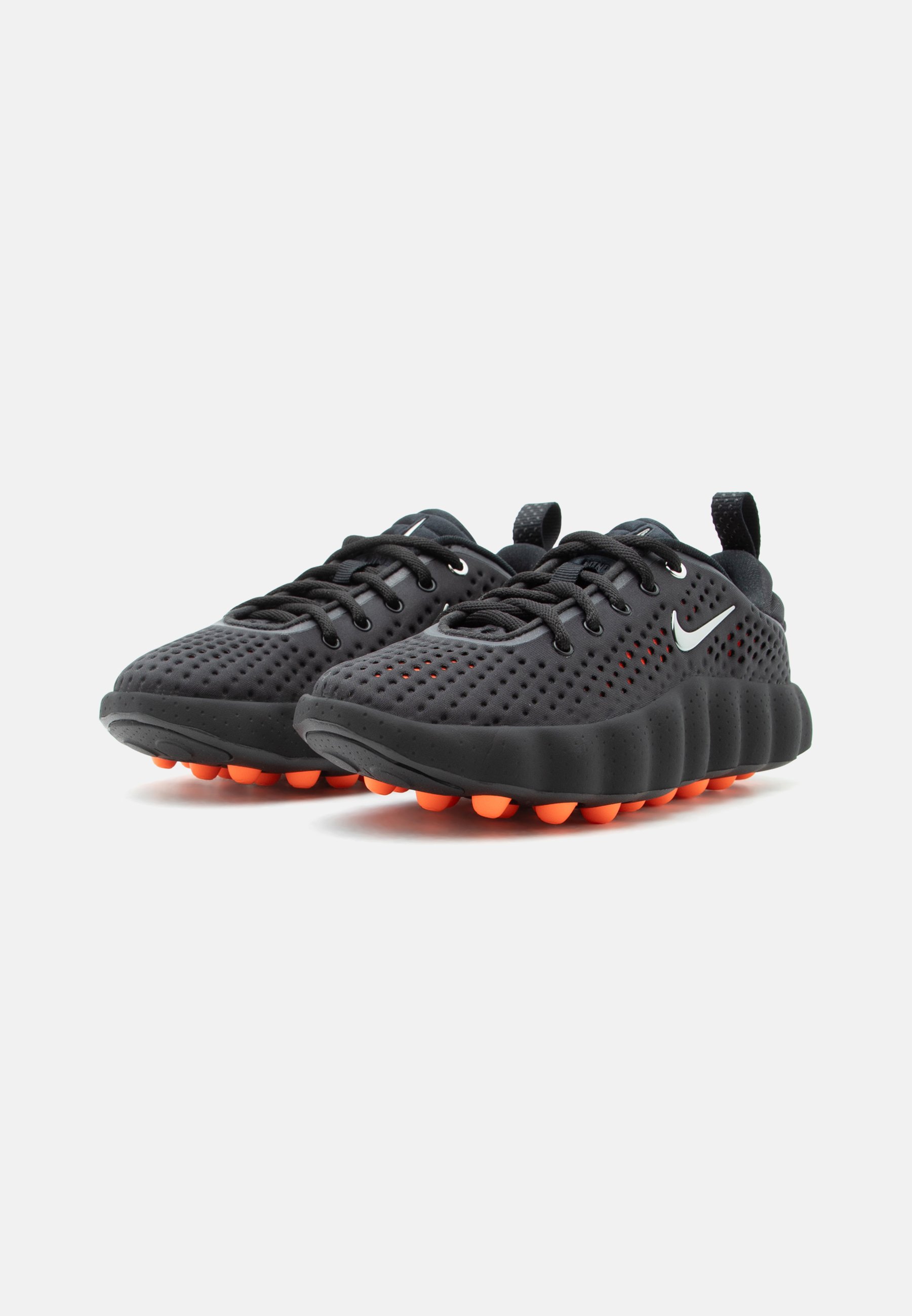 Nike Performance MIND 002 - Trainingsschuh - black/chrome/solar