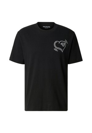 Černé bavlněné tričko s bílým srdcem s přerušovanými čarami na levé straně hrudi. Kulatý výstřih a krátké rukávy.