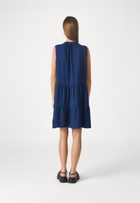 GAP TIERED - Tričkové šaty - dark indigo