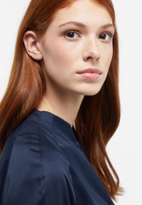 Eterna REGULAR FIT - Button-down blouse - white