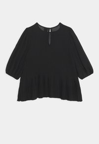 Svart långärmad blus med rund halsringning, veckad nederkant och en liten nyckelhålöppning bak. Tillverkad av lätt, texturerad läder.