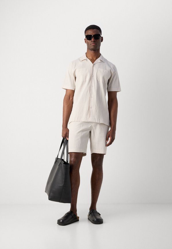 SHIRT SET - Shorts - light stone2