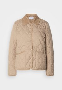 Beige kviltet jakke med knapfront, to stiklommer og en kontrasterende kordfløjlskrave.