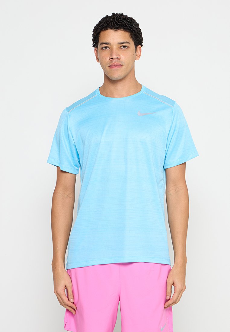 Nike Performance Sport T-shirt lichtblauw