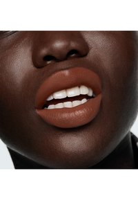Smashbox BE LEGENDARY PRIME & PLUSH LIPSTICK - Barra de labios - 21 baddest