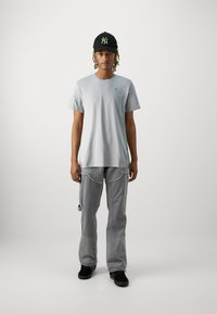 G-STAR BASE - Basic póló - sharkskin