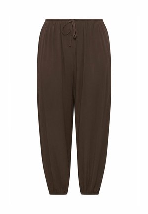 Bruine losse broek met elastische taille en koordsluiting, taps toelopende pijpen met elastische boorden, weergegeven op een witte achtergrond.