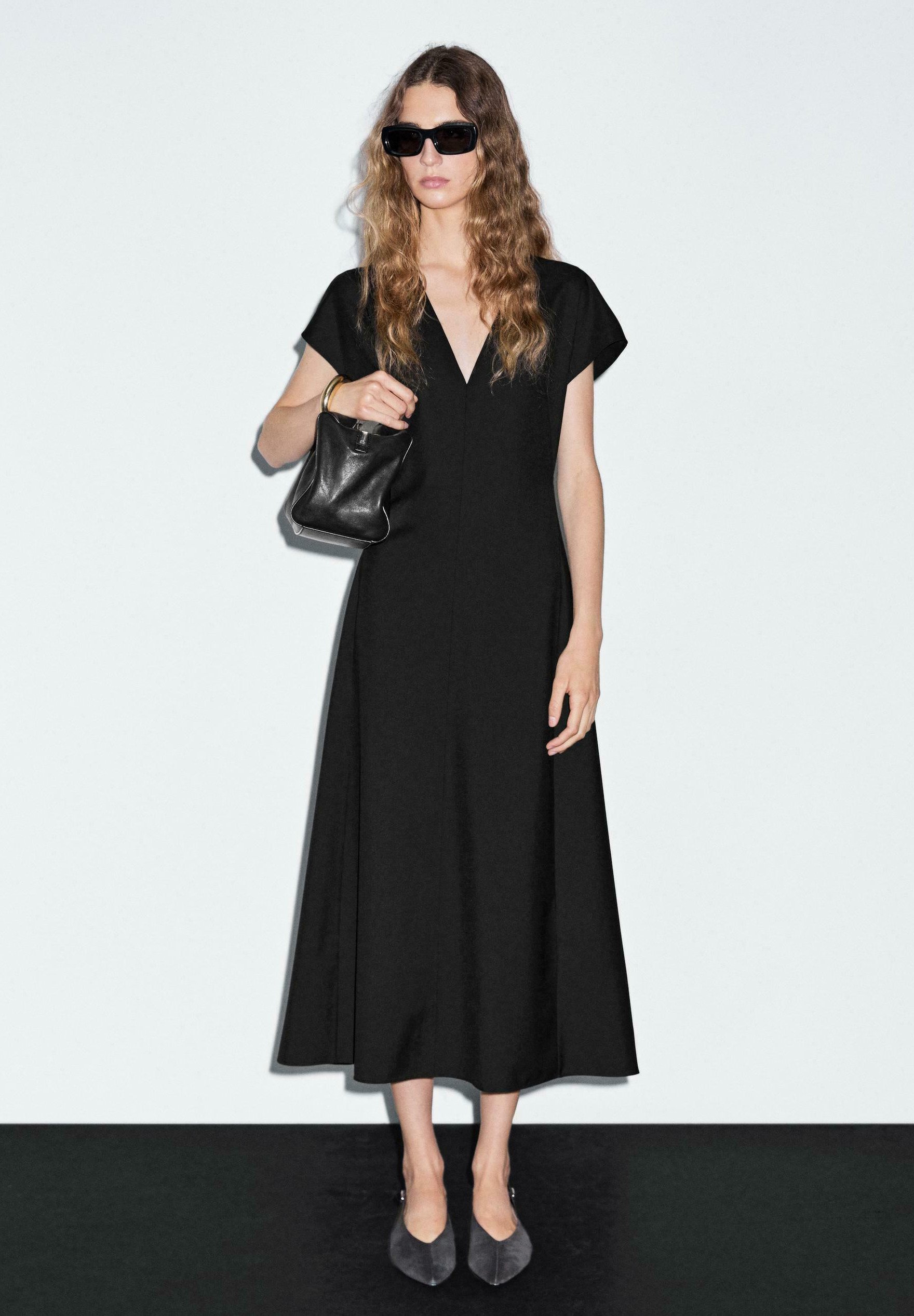 Massimo Dutti MIDI V-NECK - Day dress - black - Zalando