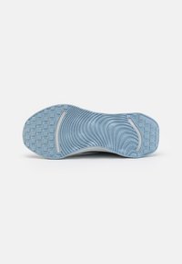 Nike Performance MOTIVA - Road running shoes - light armory blue/photon dust