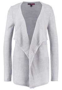 Cardigan gris ouvert avec des manches longues, présentant un motif de point texturé et un design fluide. Matière en tricot léger.