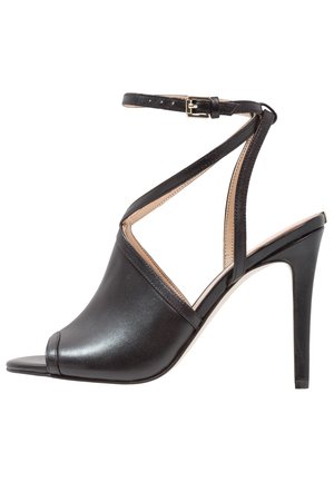 Guess Sandały na obcasie