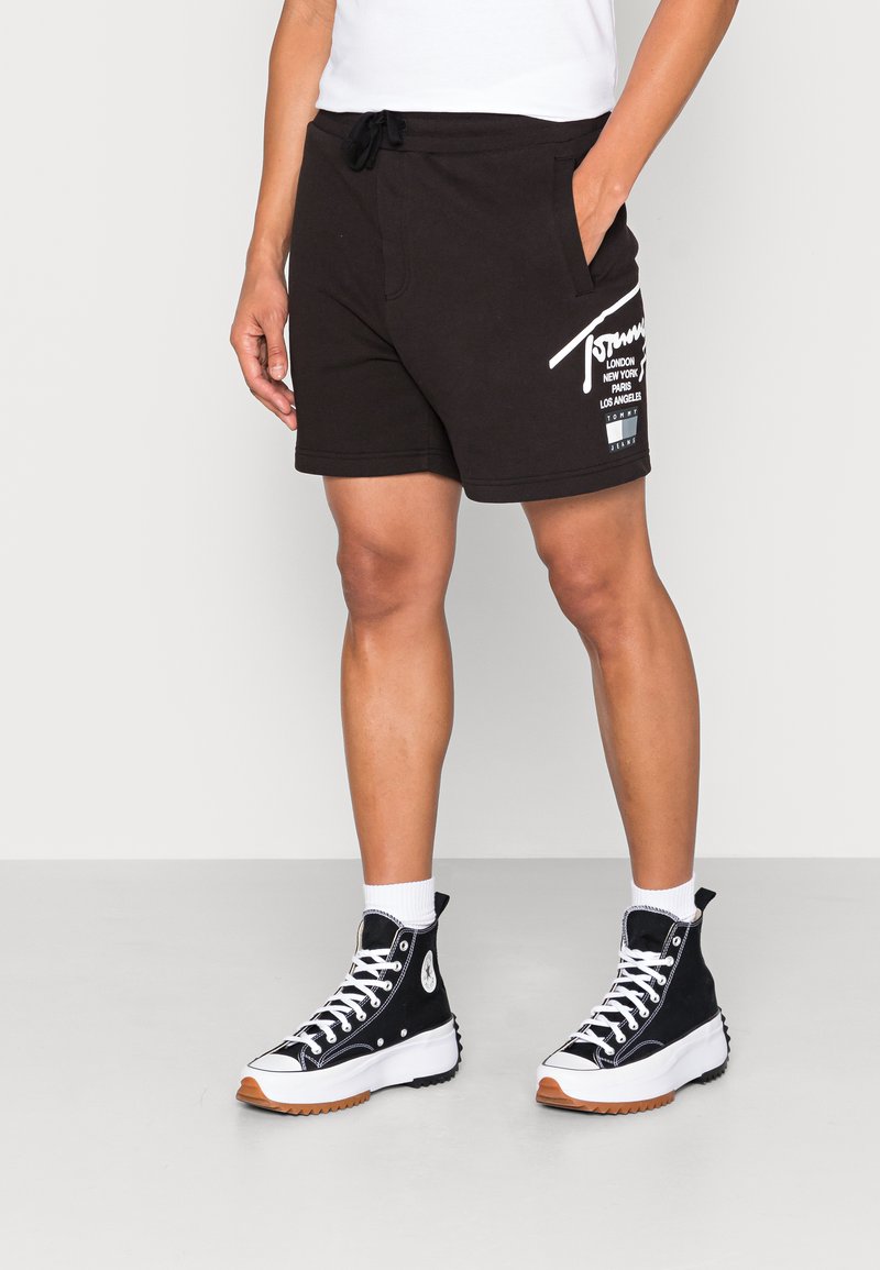 Tommy Jeans TJM MODERN BASKETBALL SIG Shorts black Zalando