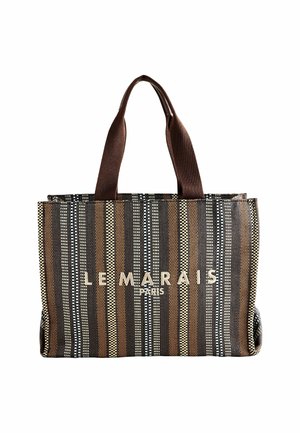 Sac cabas rayé marron et beige avec des anses marron foncé et le texte "LE MARAIS PARIS" sur le devant.