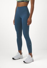 Nike Performance ONE - Tajice - armory navy/black
