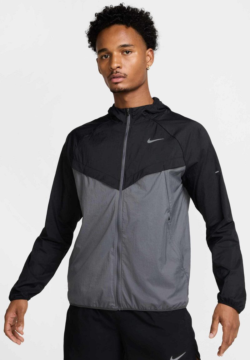 Nike Performance Runningjack zwart