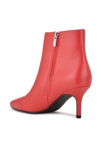 Nine West Botki