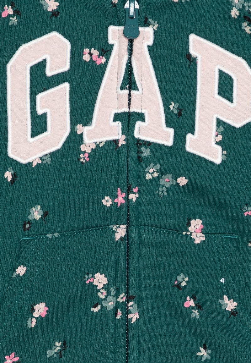 gap christmas sweatshirt