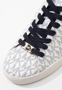 MICHAEL Michael Kors Sneakers - white