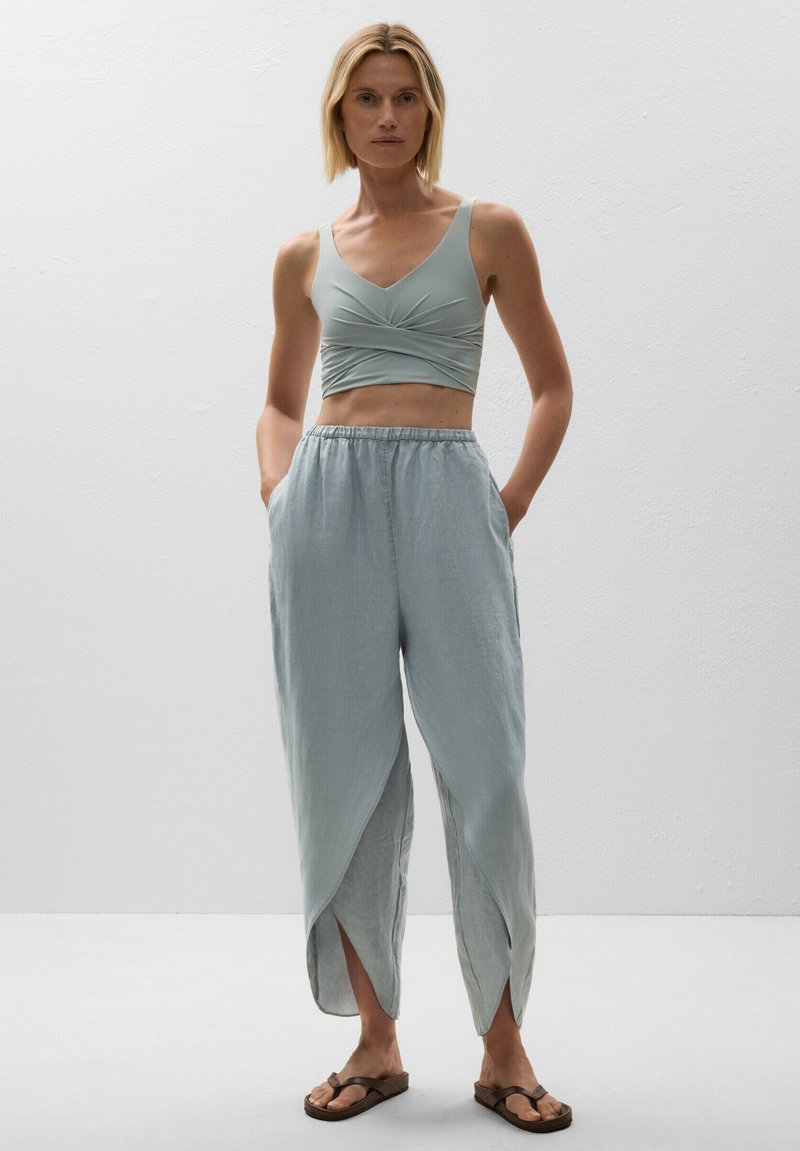 OYSHO - LINEN BARREL WITH ROUNDED SLITS - Nohavice - blue grey, Zväčšiť