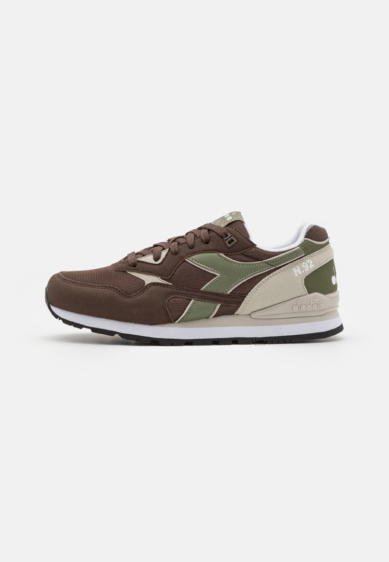 diadora sneakers laag