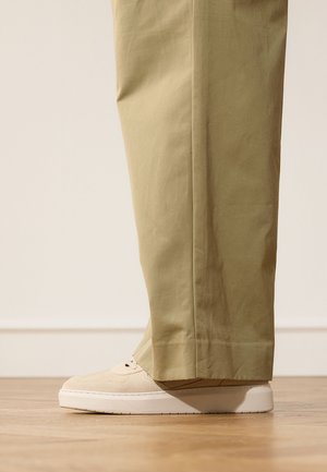 Manfield, Sneakers laag - beige