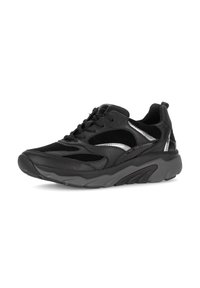 Zwarte sportieve schoenen van leer en mesh, met een gestructureerd oppervlak, ronde neus en zilveren accenten aan de zijkanten.