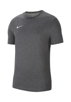 Grijs T-shirt met korte mouwen van zacht stof. Heeft een ronde halslijn en een wit Nike-logo op de linkerborst.