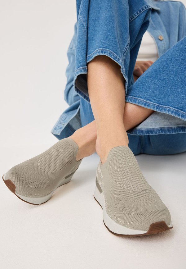 Slipper - ivory metallic